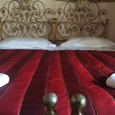 La Piazzetta Toscana B&B Кампилья-Мариттима Номер фото