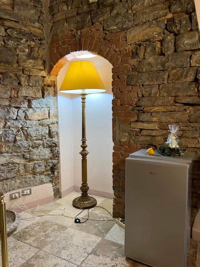 La Piazzetta Toscana B&B Кампилья-Мариттима Экстерьер фото