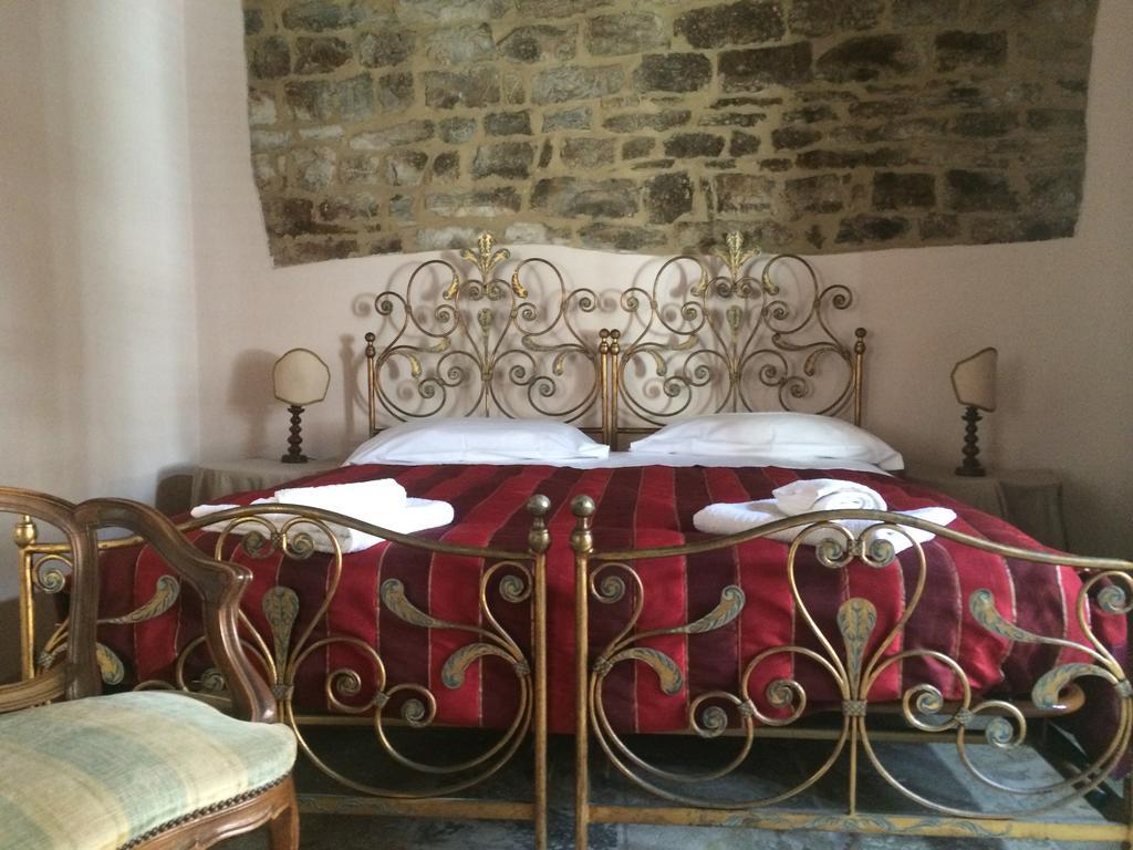 La Piazzetta Toscana B&B Кампилья-Мариттима Номер фото