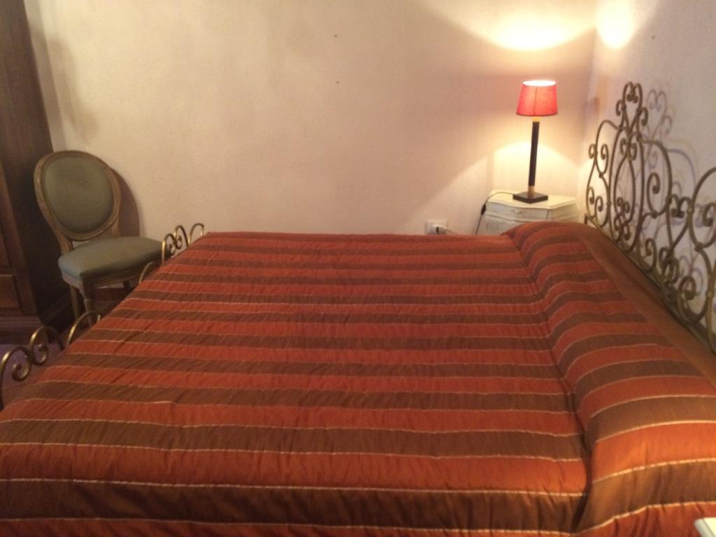 La Piazzetta Toscana B&B Кампилья-Мариттима Номер фото